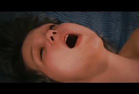 闷热的牛仔在草棚里与她的笨蛋巧妙地扯下来