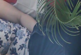与Setra的表兄弟在他们的父母的秘密他妈的秘密在隔壁房间，因为无法挽回的事情