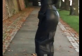 成熟的拉蒂娜错过了一个强壮的阴茎，被一个黑人男人搞砸了